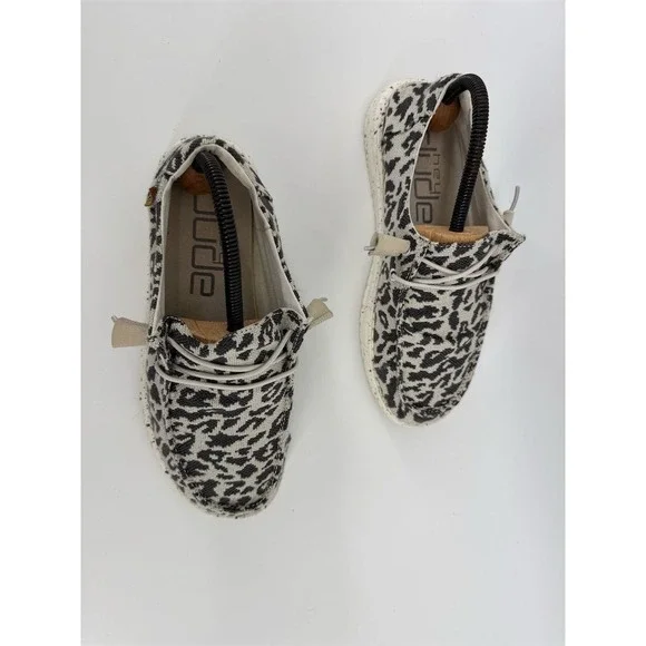 Hey Dude Wendy Women's Slip-On Shoes Cheetah Grey Size 6 Casual - Picture 2 of 8